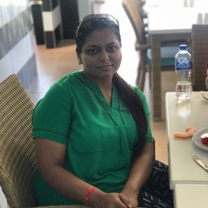 Meet your Posher, Khatija